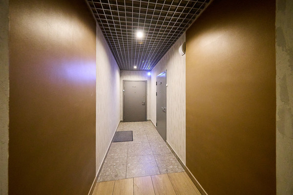 Продам трехкомнатную (3-комн.) квартиру, Челюскина ул, 4, Санкт-Петербург г