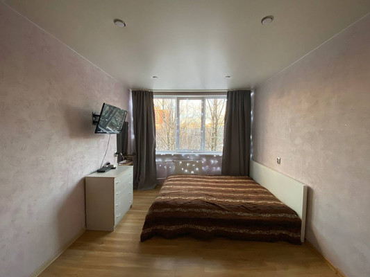 Продам однокомнатную (1-комн.) квартиру, Подвойского ул, 35Пк1, Санкт-Петербург г