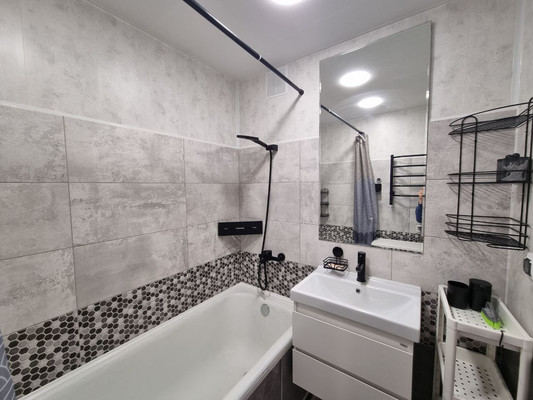 Сдам трехкомнатную (3-комн.) квартиру, Ленинский пр-кт, 129к1, Москва г