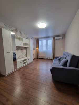 Сдам трехкомнатную (3-комн.) квартиру, Ленинский пр-кт, 129к1, Москва г