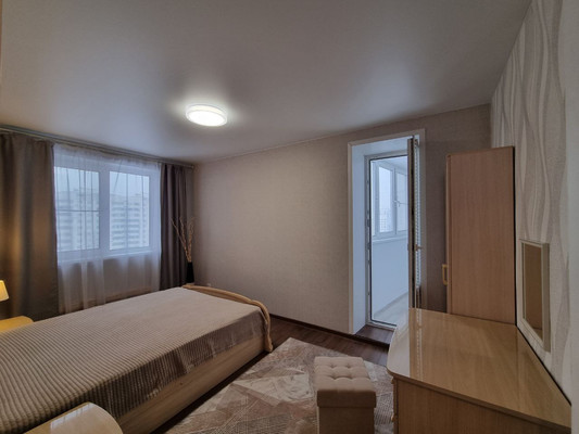 Сдам трехкомнатную (3-комн.) квартиру, Ленинский пр-кт, 129к1, Москва г