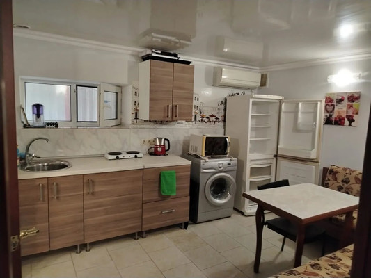 Продам двухкомнатную (2-комн.) квартиру, Терская ул, 115, Анапа г