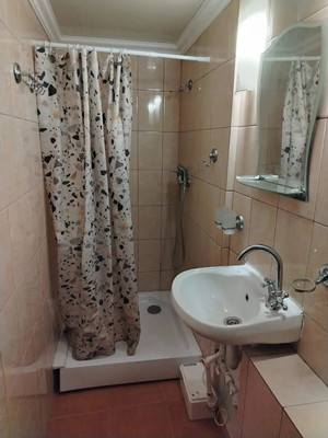 Продам двухкомнатную (2-комн.) квартиру, Терская ул, 115, Анапа г