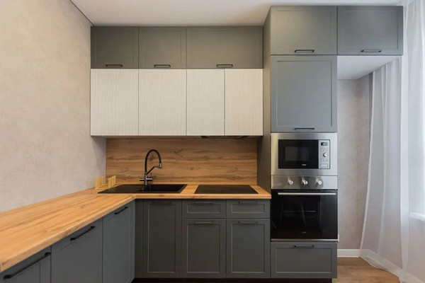 Продам двухкомнатную (2-комн.) квартиру, Новороссийская ул, 90/2к1, Краснодар г