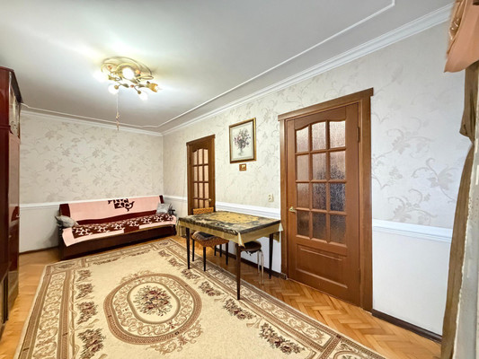 Продам многокомнатную квартиру, Ингушская ул, 13, Нальчик г