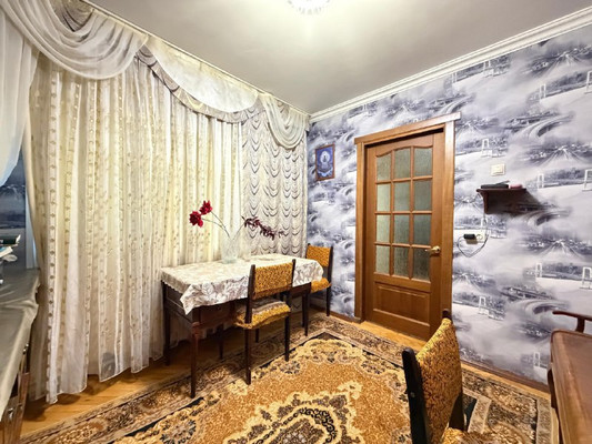 Продам многокомнатную квартиру, Ингушская ул, 13, Нальчик г