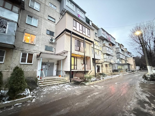 Продам многокомнатную квартиру, Ингушская ул, 13, Нальчик г