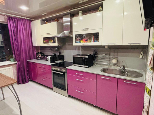 Продам трехкомнатную (3-комн.) квартиру, Колтушское ш, 19к1, Кальтино д