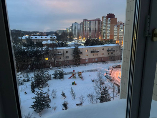 Продам трехкомнатную (3-комн.) квартиру, Колтушское ш, 19к1, Кальтино д