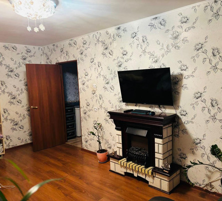 Продам трехкомнатную (3-комн.) квартиру, Колтушское ш, 19к1, Кальтино д