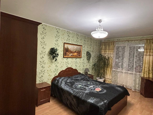 Продам трехкомнатную (3-комн.) квартиру, Колтушское ш, 19к1, Кальтино д