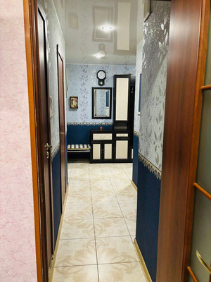 Продам трехкомнатную (3-комн.) квартиру, Колтушское ш, 19к1, Кальтино д