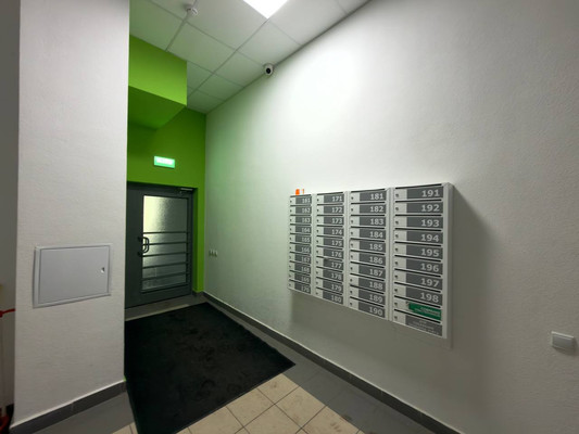 Продам однокомнатную (1-комн.) квартиру, Новаторов ул, 8Ак3, Казань г