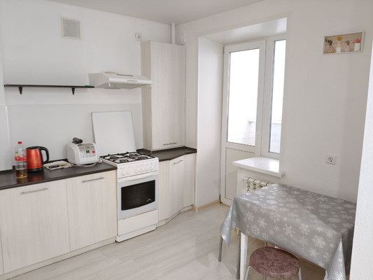 Продам однокомнатную (1-комн.) квартиру, Лесная ул, 14, Руэм п