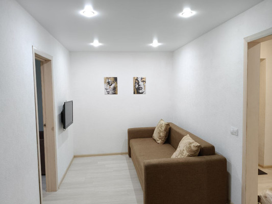 Продам однокомнатную (1-комн.) квартиру, Лесная ул, 14, Руэм п