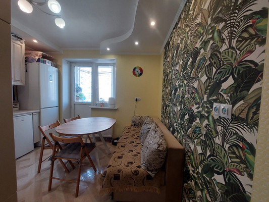 Продам двухкомнатную (2-комн.) квартиру, Северный (Купелинка мкр) кв-л, 20, Сапроново д