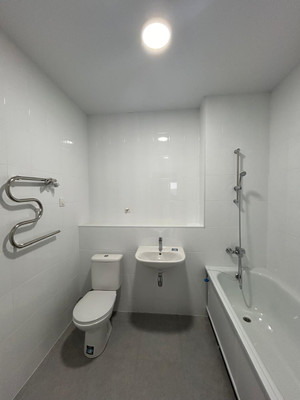 Продам двухкомнатную (2-комн.) квартиру, Пригородное (Пригород Лесное мкр.) ш, 8, Мисайлово д