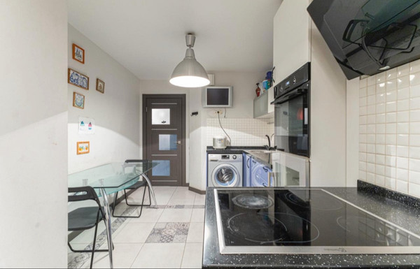 Продам трехкомнатную (3-комн.) квартиру, Загородное ш, 9к1, Москва г