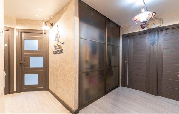 Продам трехкомнатную (3-комн.) квартиру, Загородное ш, 9к1, Москва г