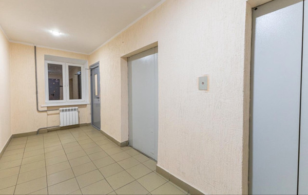 Продам трехкомнатную (3-комн.) квартиру, Загородное ш, 9к1, Москва г