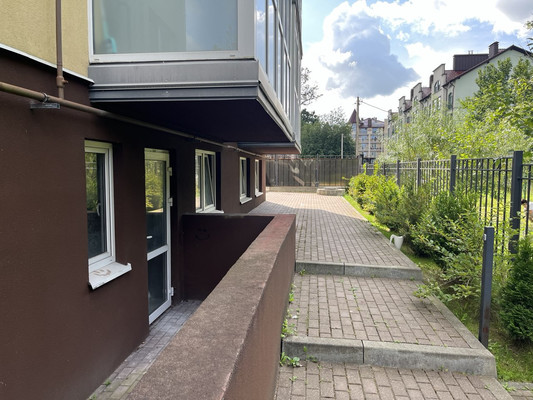 Продам коммерческое помещение 100 м2, Тихоненко ул, 17а, Калининград г