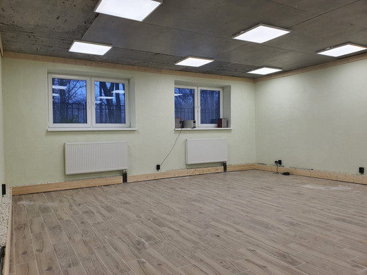 Продам коммерческое помещение 100 м2, Тихоненко ул, 17а, Калининград г