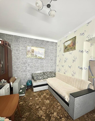 Продам однокомнатную (1-комн.) квартиру, Училищная ул, 5, Симферополь г