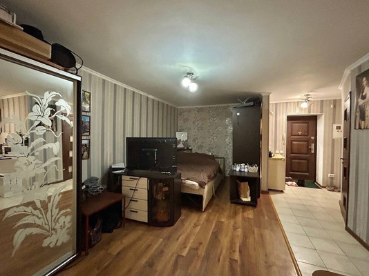 Продам однокомнатную (1-комн.) квартиру, Гавена ул, 111, Симферополь г