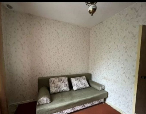 Продам трехкомнатную (3-комн.) квартиру, 60 лет Октября ул, 13к64, Симферополь г