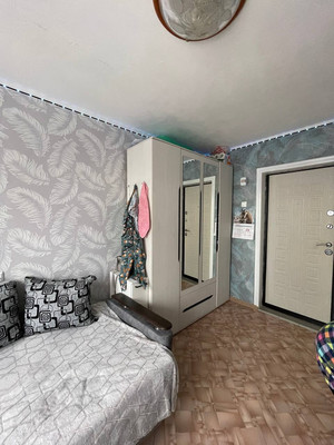 Продам комнату в 3-комн. квартире, Псковская ул, 16, Великий Новгород г