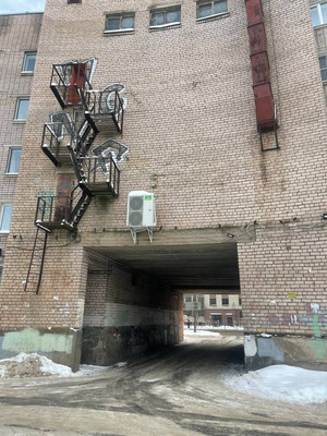 Продам комнату в 3-комн. квартире, Псковская ул, 16, Великий Новгород г