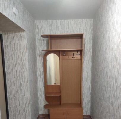 Сдам однокомнатную (1-комн.) квартиру, Шахтеров ул, 8, Красноярск г