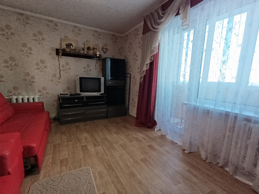 Сдам однокомнатную (1-комн.) квартиру, Грига ул, 15, Калининград г