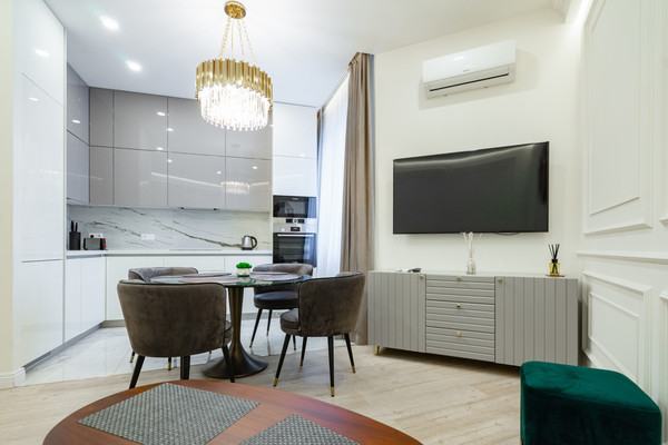 Продам двухкомнатную (2-комн.) квартиру, Свердловская наб, 58, Санкт-Петербург г