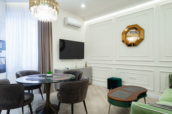 Продам двухкомнатную (2-комн.) квартиру, Свердловская наб, 58, Санкт-Петербург г