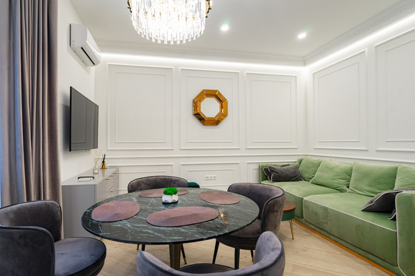 Продам двухкомнатную (2-комн.) квартиру, Свердловская наб, 58, Санкт-Петербург г