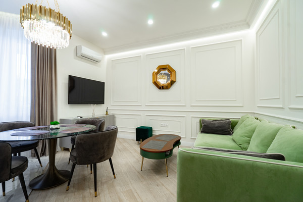 Продам двухкомнатную (2-комн.) квартиру, Свердловская наб, 58, Санкт-Петербург г