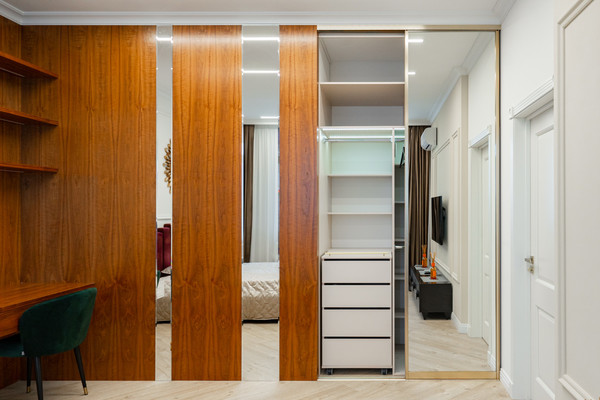 Продам двухкомнатную (2-комн.) квартиру, Свердловская наб, 58, Санкт-Петербург г