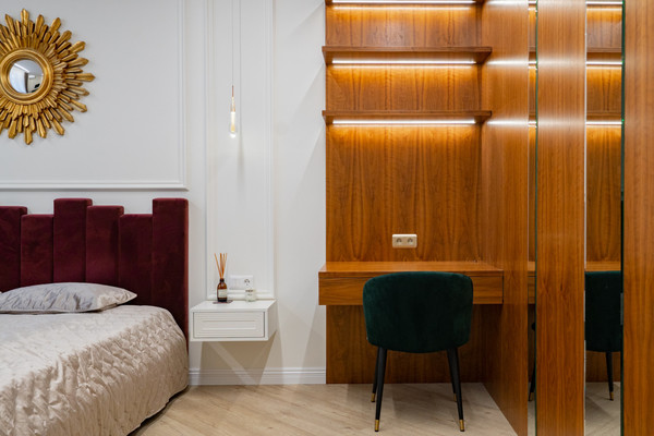 Продам двухкомнатную (2-комн.) квартиру, Свердловская наб, 58, Санкт-Петербург г