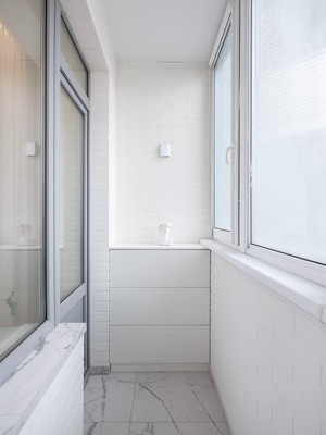 Продам двухкомнатную (2-комн.) квартиру, Свердловская наб, 58, Санкт-Петербург г