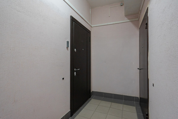 Продам двухкомнатную (2-комн.) квартиру, Свердловская наб, 58, Санкт-Петербург г