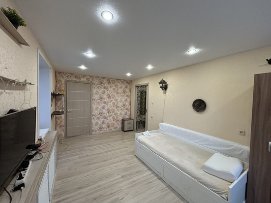 Продам однокомнатную (1-комн.) квартиру, Оплеснина ул, 58а, Сыктывкар г