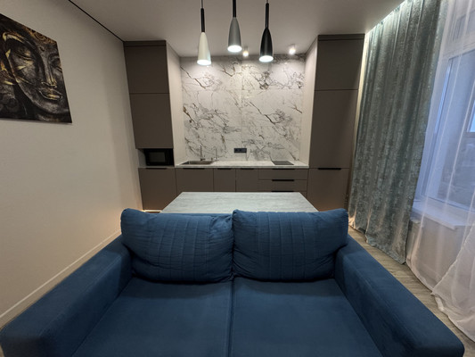 Продам однокомнатную (1-комн.) квартиру, Строителей ул, 113, Ханты-Мансийск г