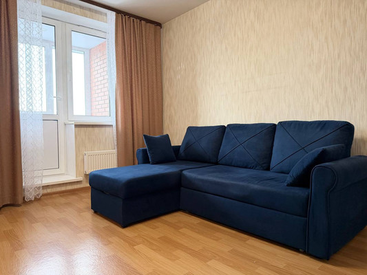 Продам однокомнатную (1-комн.) квартиру, Загородная ул, 37к2, Понтонный п