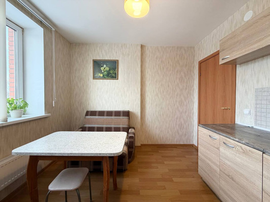 Продам однокомнатную (1-комн.) квартиру, Загородная ул, 37к2, Понтонный п