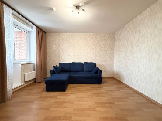 Продам однокомнатную (1-комн.) квартиру, Загородная ул, 37к2, Понтонный п