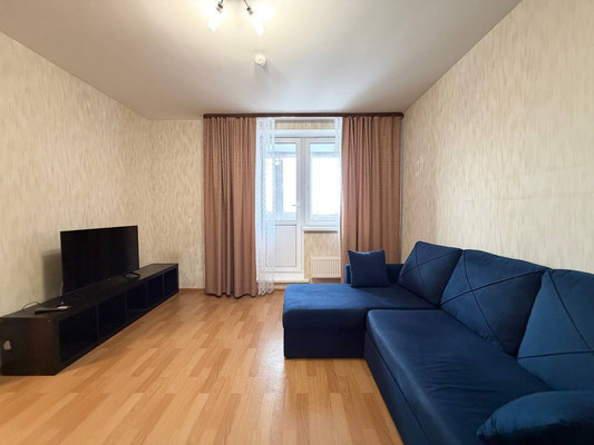 Продам однокомнатную (1-комн.) квартиру, Загородная ул, 37к2, Понтонный п