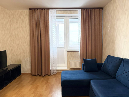 Продам однокомнатную (1-комн.) квартиру, Загородная ул, 37к2, Понтонный п