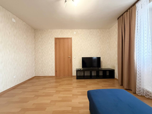 Продам однокомнатную (1-комн.) квартиру, Загородная ул, 37к2, Понтонный п