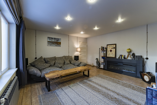 Продам трехкомнатную (3-комн.) квартиру, Шейнкмана ул, 134, Екатеринбург г